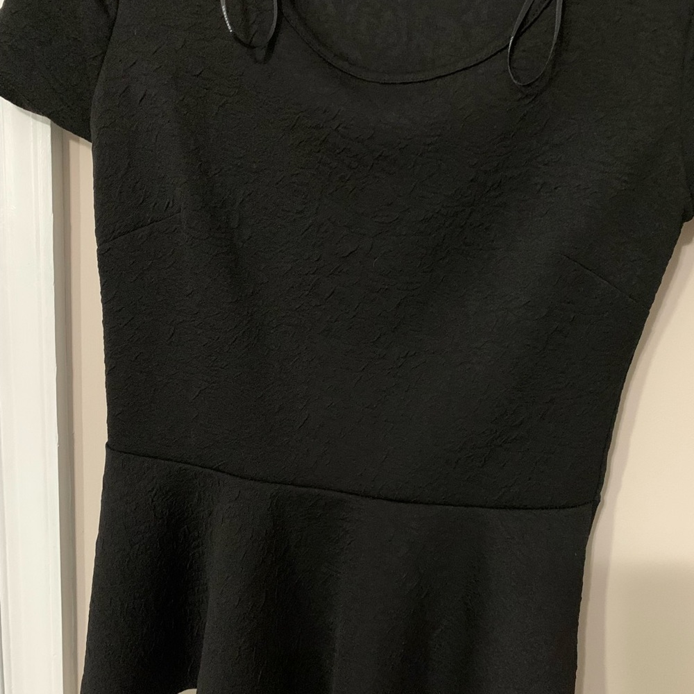 Express top size Med peplum style